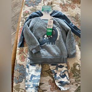 4 piece dinasour set for baby boy